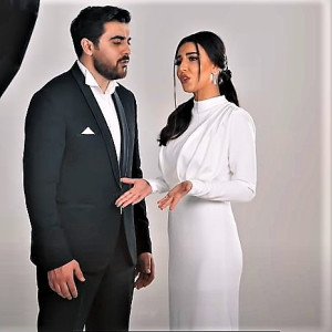 Yanındaki başqadı